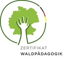 Logo des staatlichen Zertifikats Waldpädagogik Baden-Württemberg